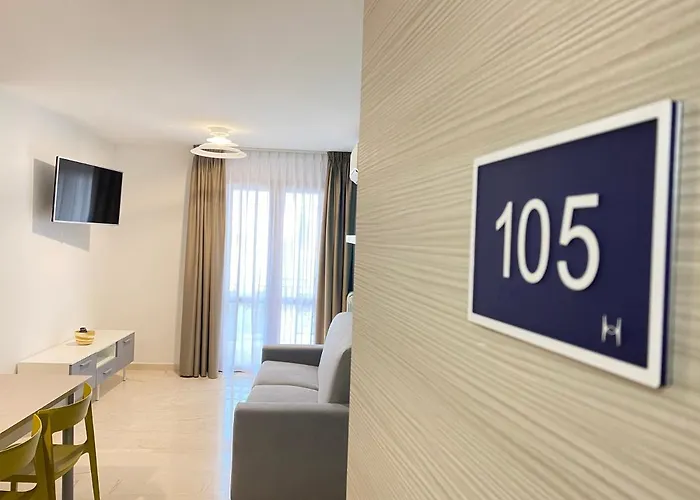 Azzurra Apartments