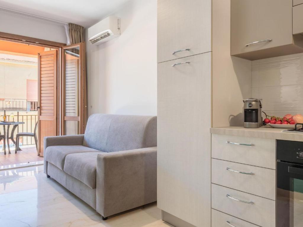 Azzurra Apartment Balestrate