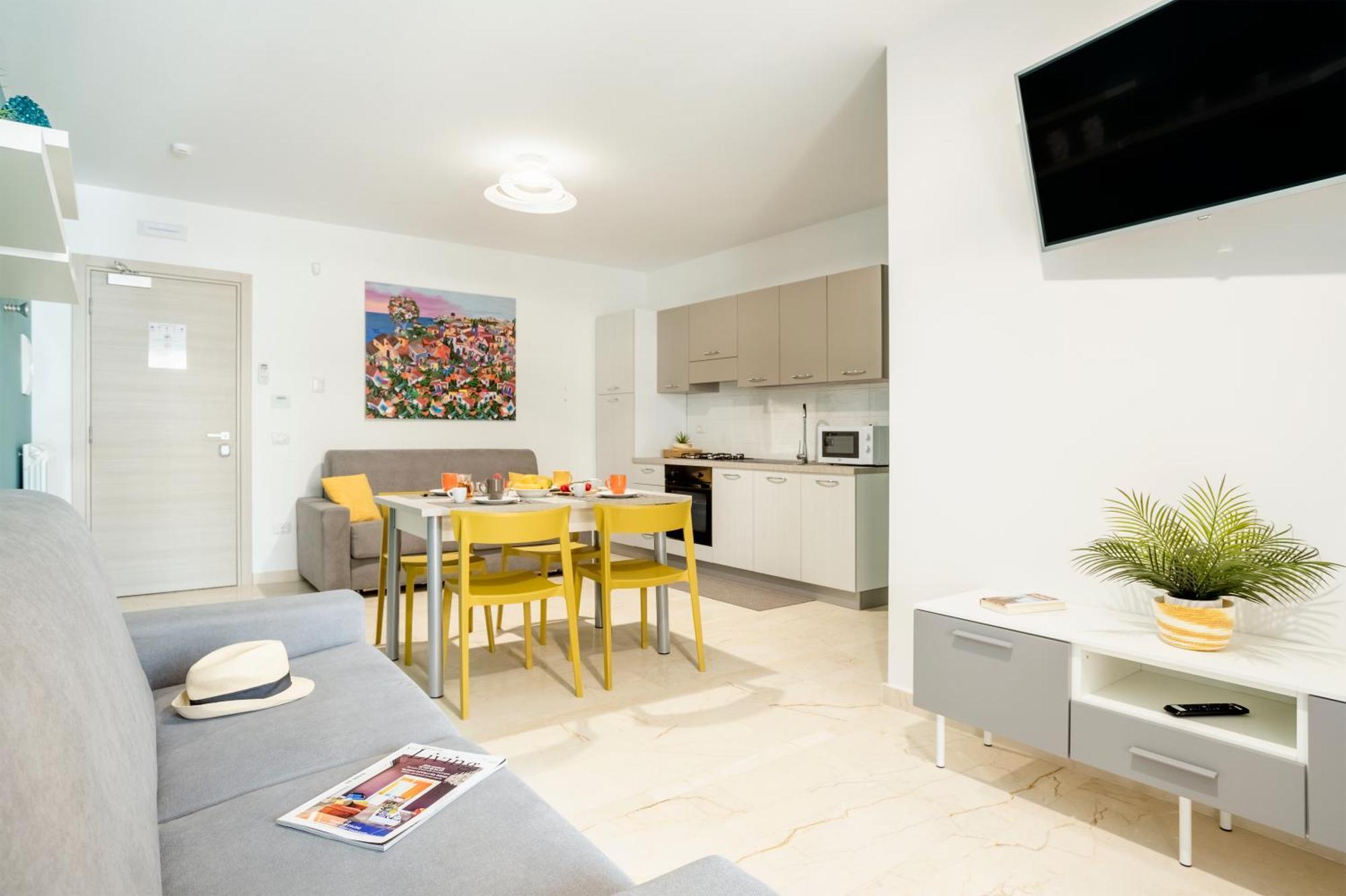 Azzurra Apartment